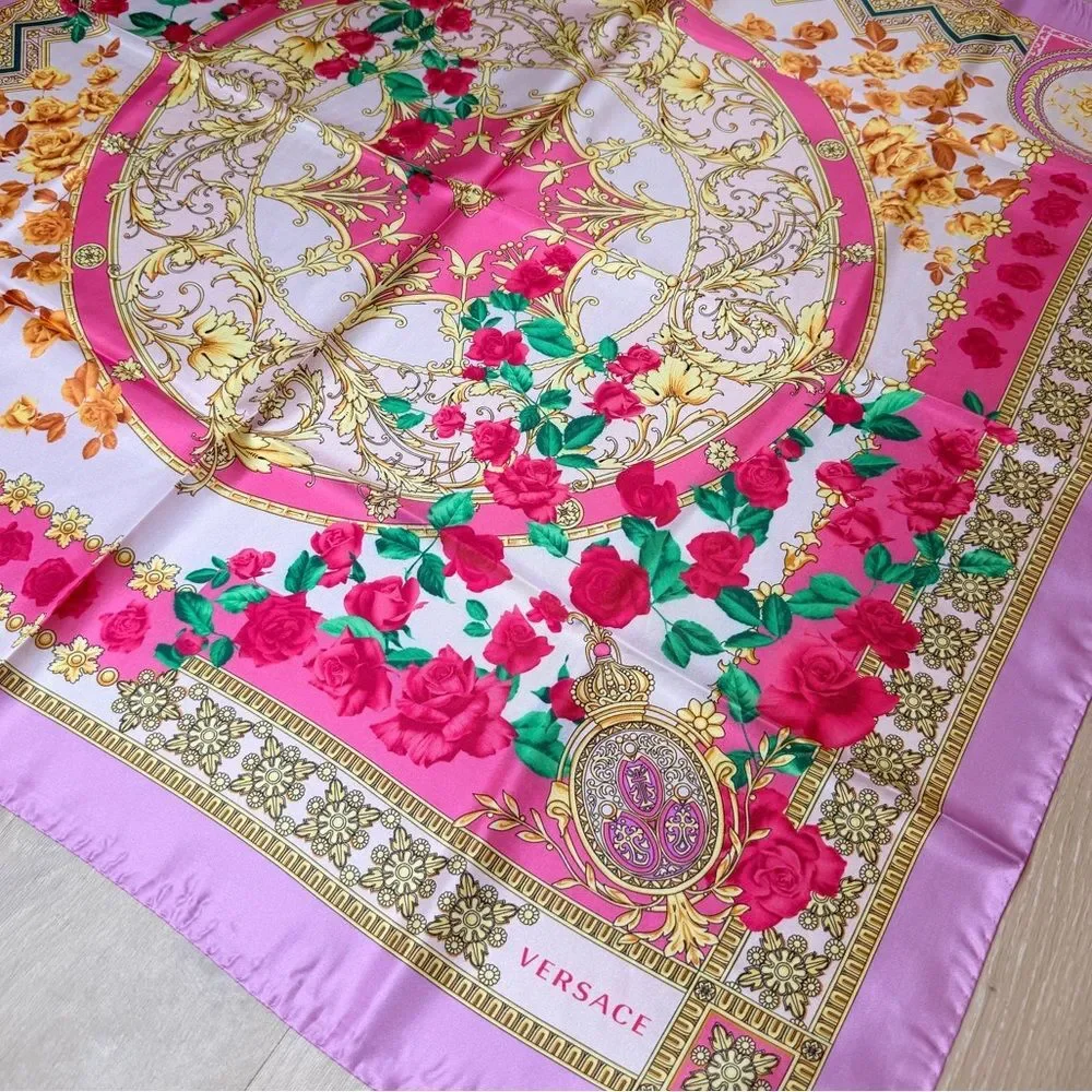 NEW IN BOX ✨ VERSACE SILK TWILL Medusa Hot Pink Roses & Gold Large Scarf
